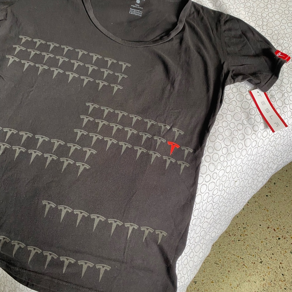Ladies TESLA tee